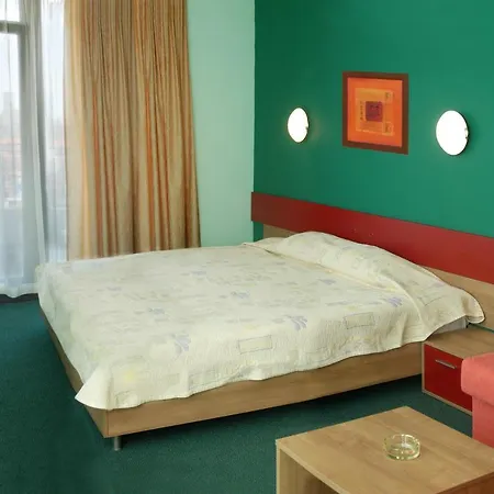 Отель Kiparisite 4*
