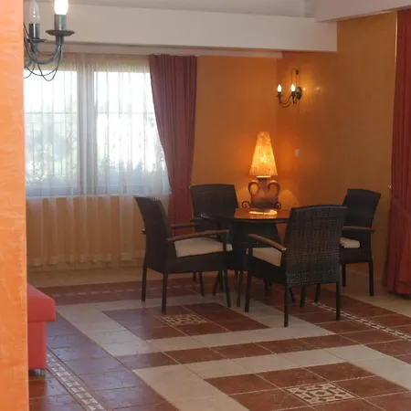 Отель Kiparisite 4*