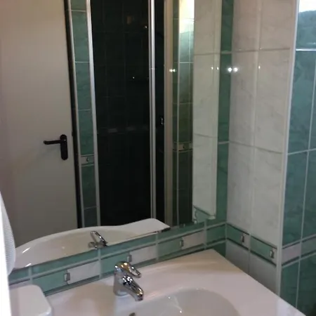 Отель Kiparisite