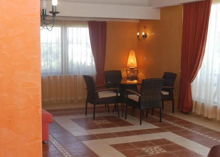 Отель Kiparisite 4*