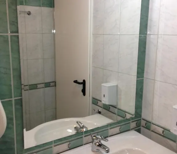 Отель Kiparisite 4*