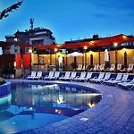 Kiparisite 4*